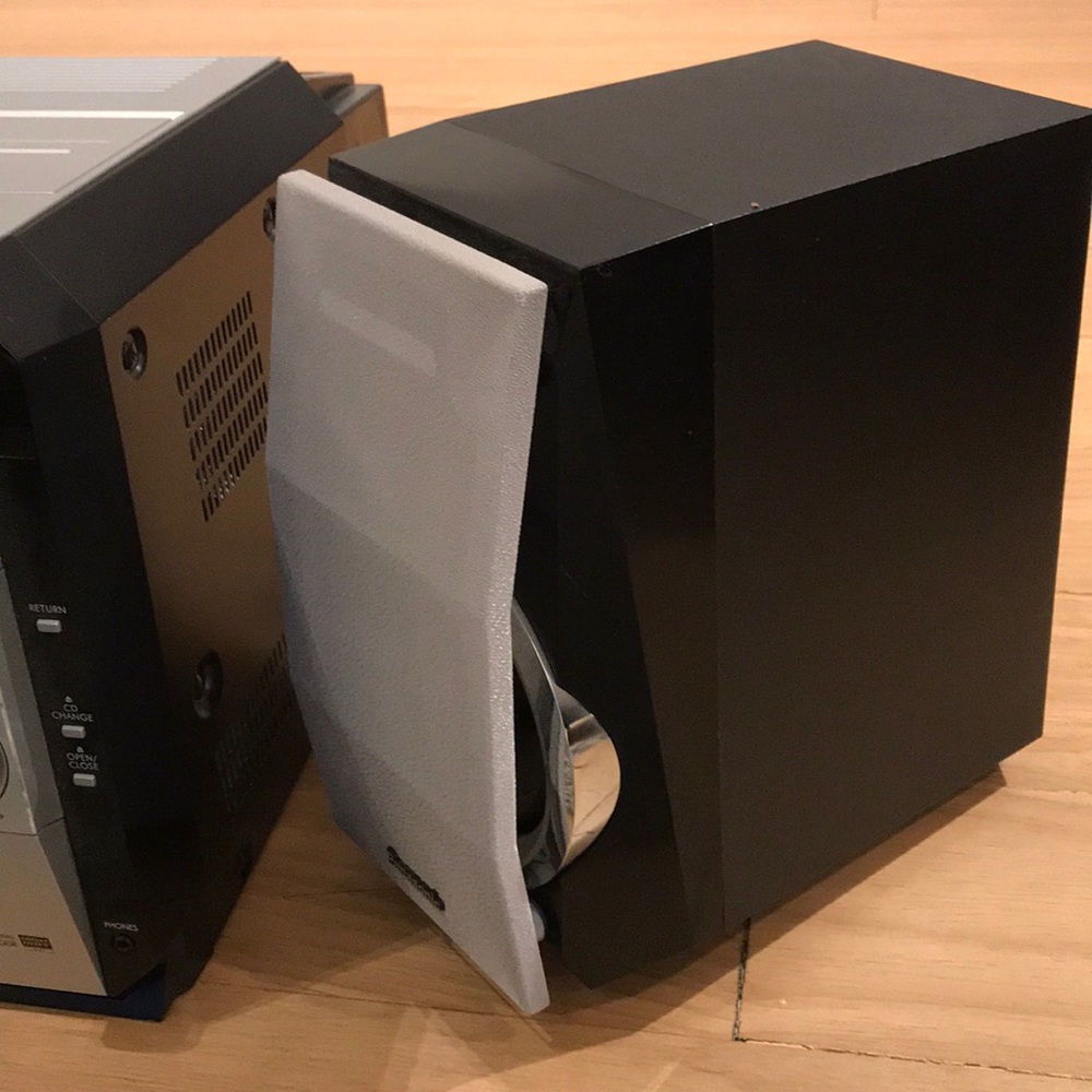 Panasonic Stereo System - Picture 3 of 3